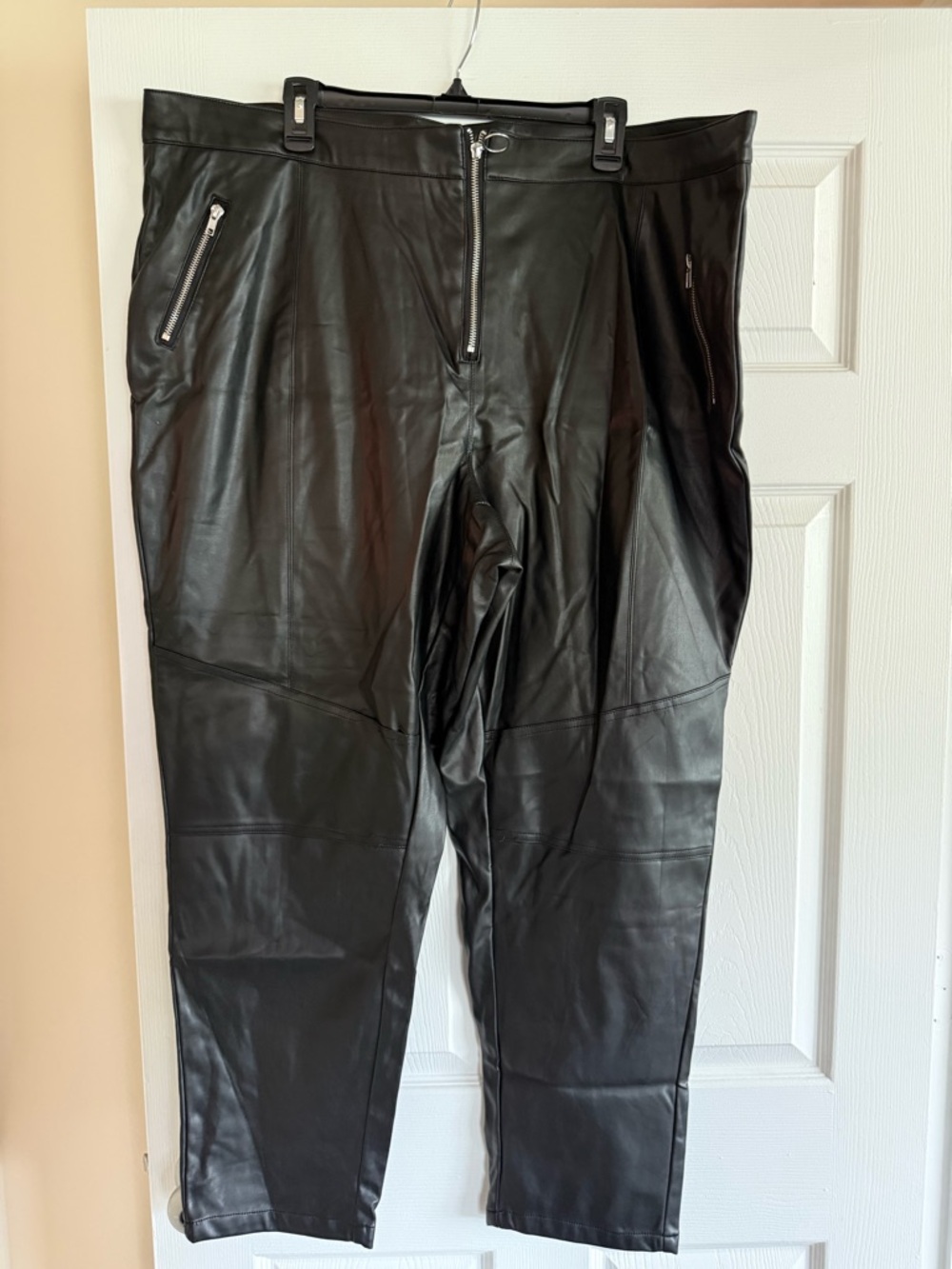 Black Faux Leather Pants - Classic Zip Pocket Design